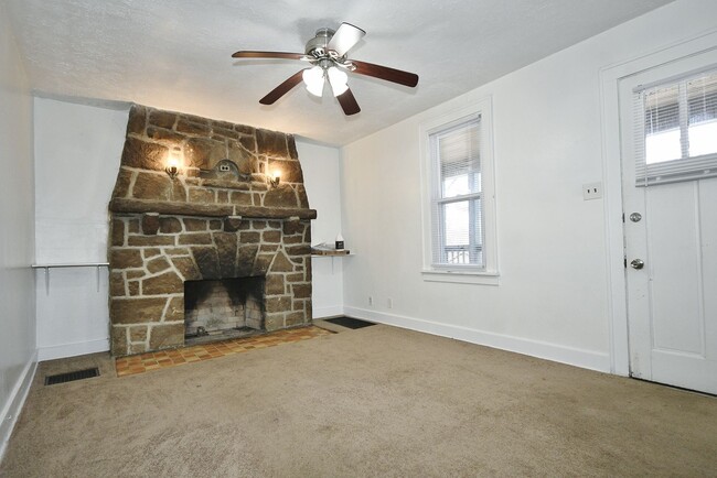 Building Photo - Charming 2 Bedroom Home in Penn Hills