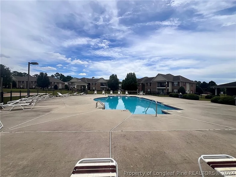 Building Photo - 1841 Balmoral Dr