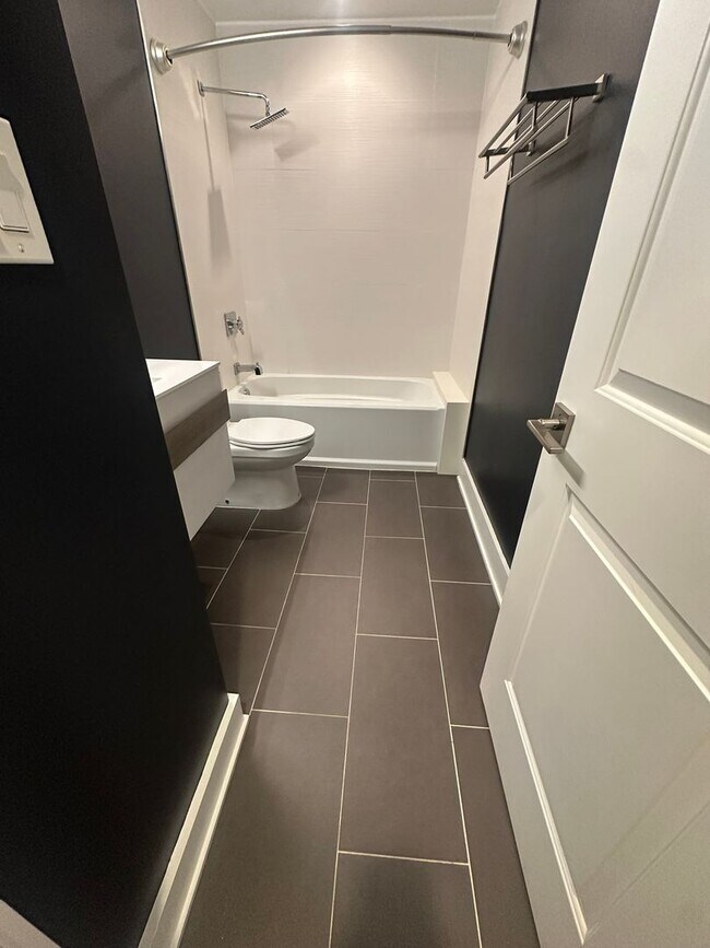 Building Photo - Modern 2 Bedroom, 2 Bathroom Penthouse with Parking in Historic LeDroit Park