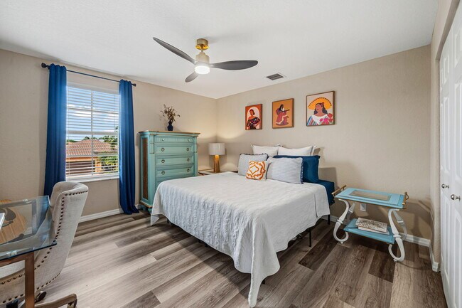 Building Photo - 10652 Ivanhoe Ln