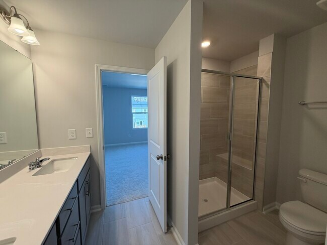 Building Photo - 304