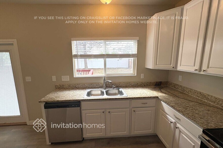Building Photo - 5364 Goshawk St