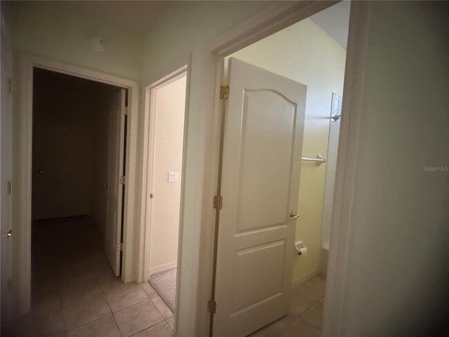 Building Photo - 1063 Topelis Dr