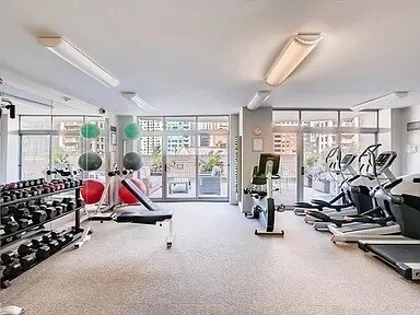 exercise room - 600 N Dearborn St