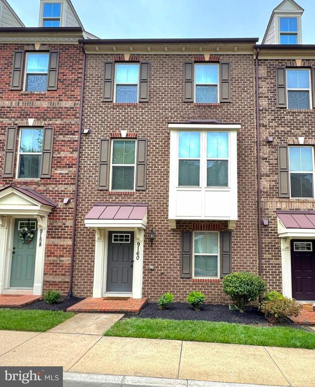 Building Photo - 9160 Landon House Ln