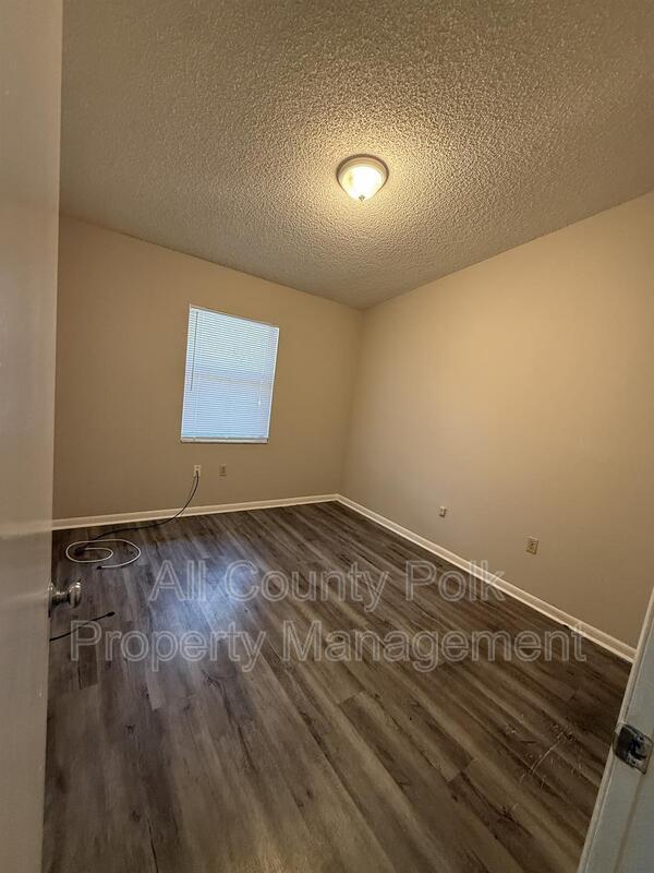 Building Photo - 1640 Crystal Park Cir