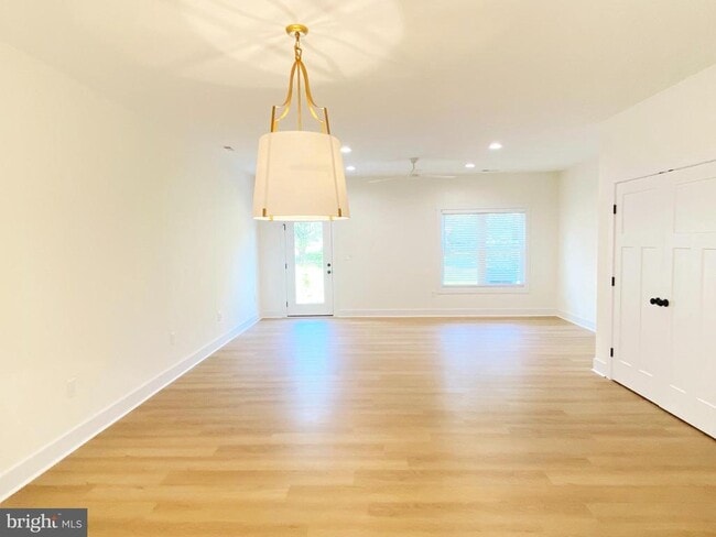 Building Photo - 556 Leesville Rd