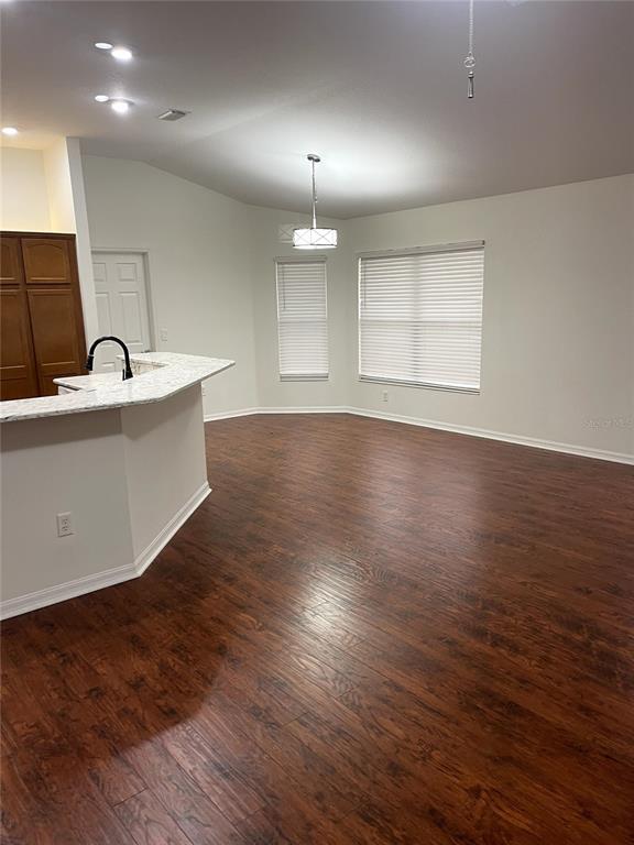 Building Photo - 2614 Dartford Terrace