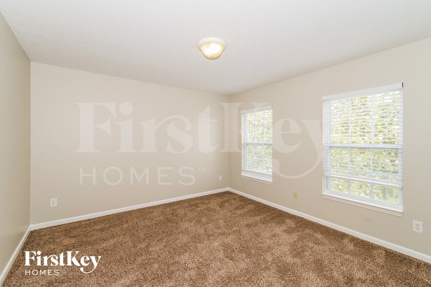 Building Photo - 12643 Pinetop Way