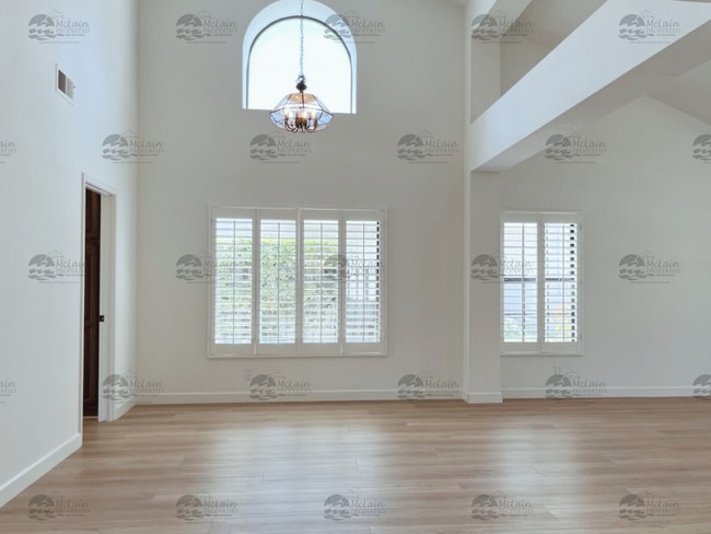 Building Photo - Shadowridge  Gorgeous 3 Bedroom Home In Desirable Neighborhood / Vista