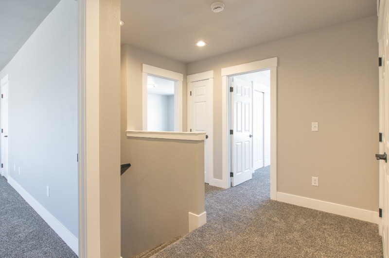 Building Photo - 2300 Deerfield Ln