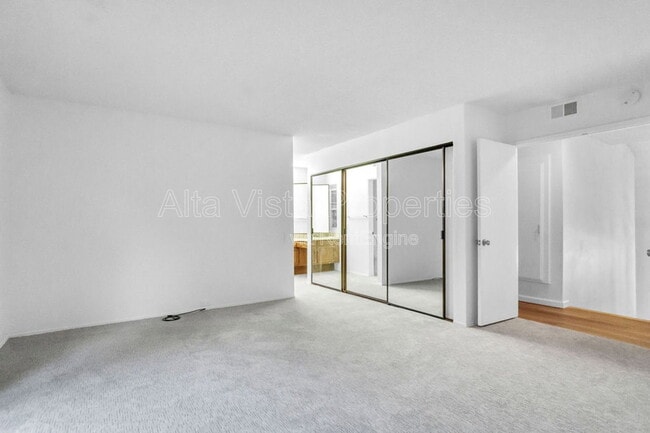 Building Photo - 2229 Camino Preciosa Sur