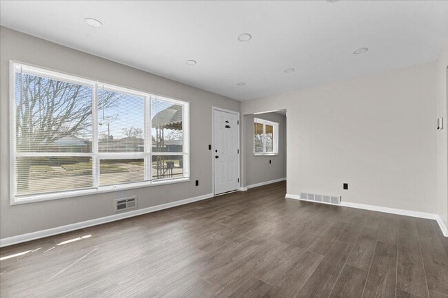 Building Photo - 20247 Griggs St