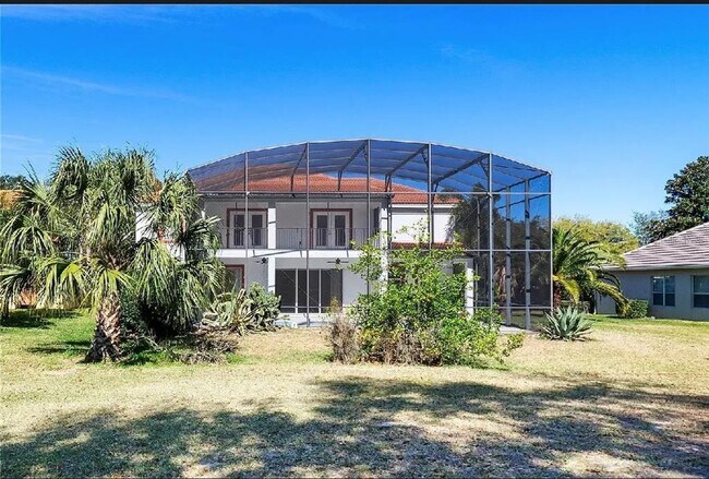 Building Photo - 2301 Roat Dr