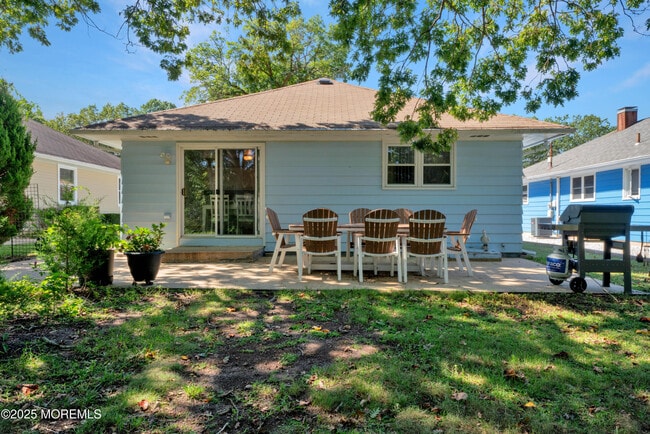 Building Photo - 24 Mt Matterhorn Ln