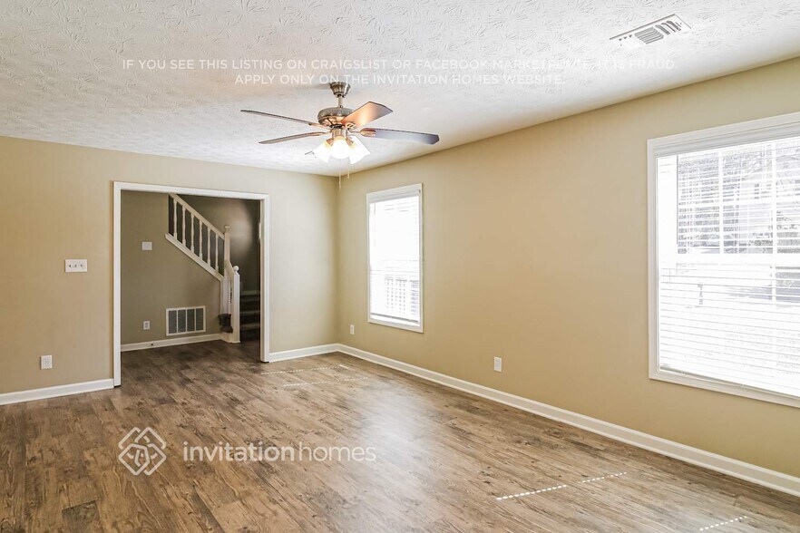 Building Photo - 2071 Hunters Cove Dr