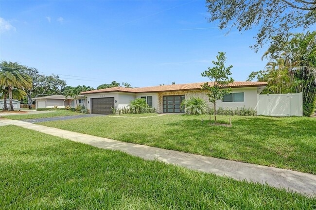 Primary Photo - 5361 SW 7th St