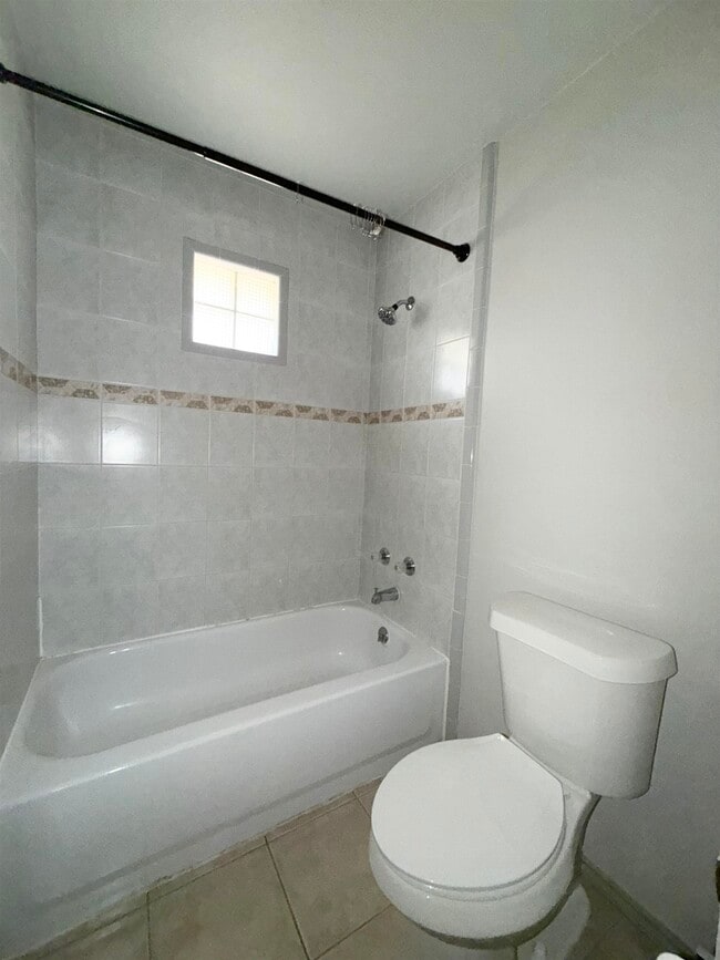 Building Photo - 507 Shiloh Dr