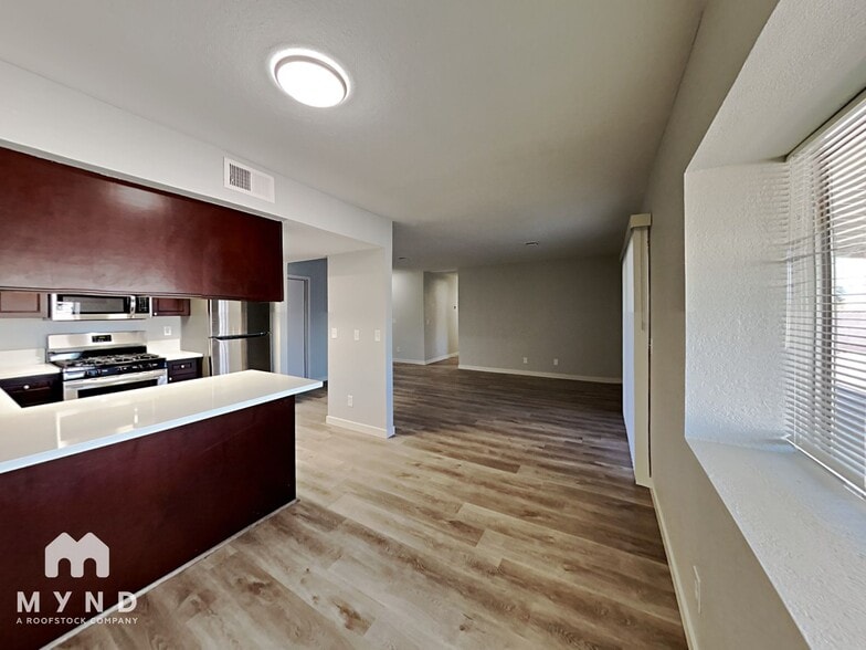 Building Photo - 549 Bastanchury Ave