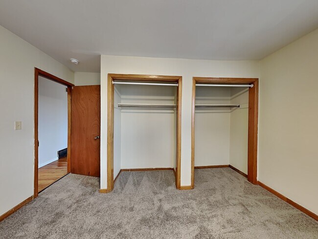 Building Photo - 331 E 18th Ave