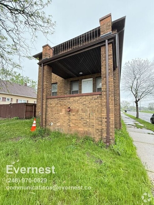 Building Photo - 5440 Milford St