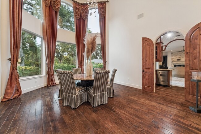 Building Photo - 16218 Barklea Rd