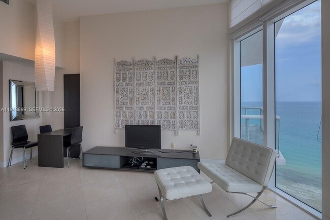 Building Photo - 6515 Collins Ave