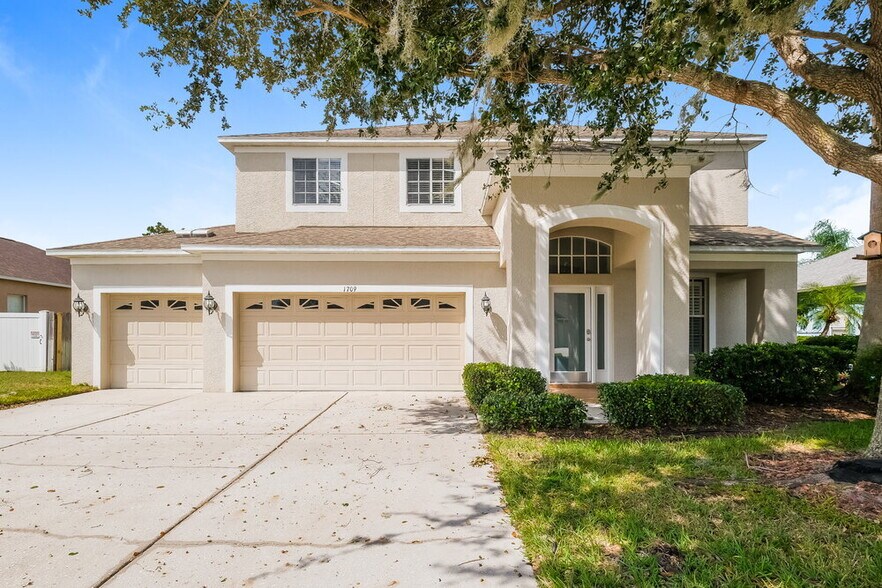 Primary Photo - 1709 Pink Guara Ct