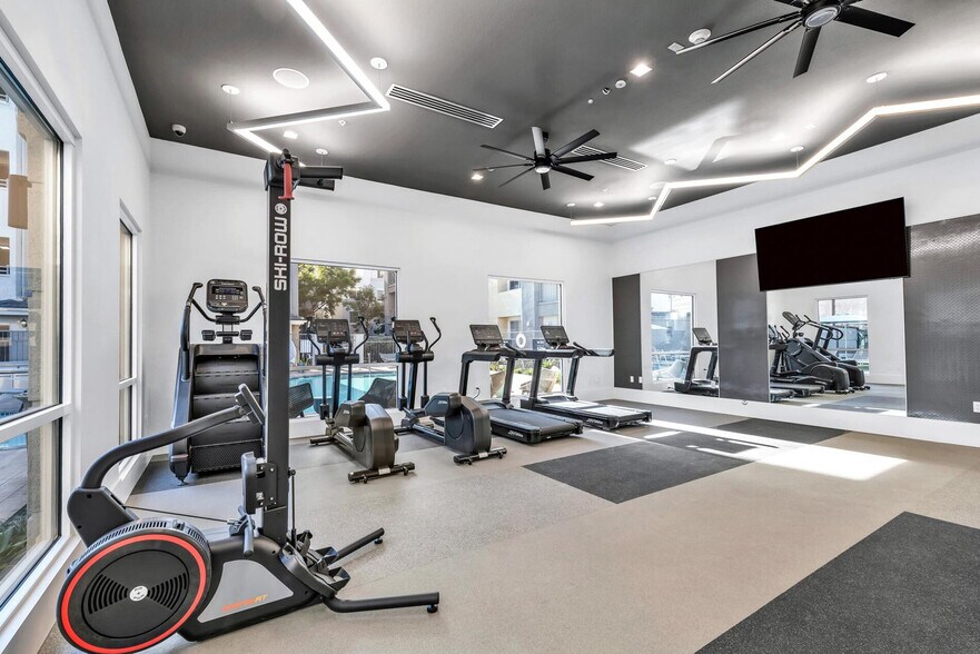 Building Photo - 3221 Carter Ave