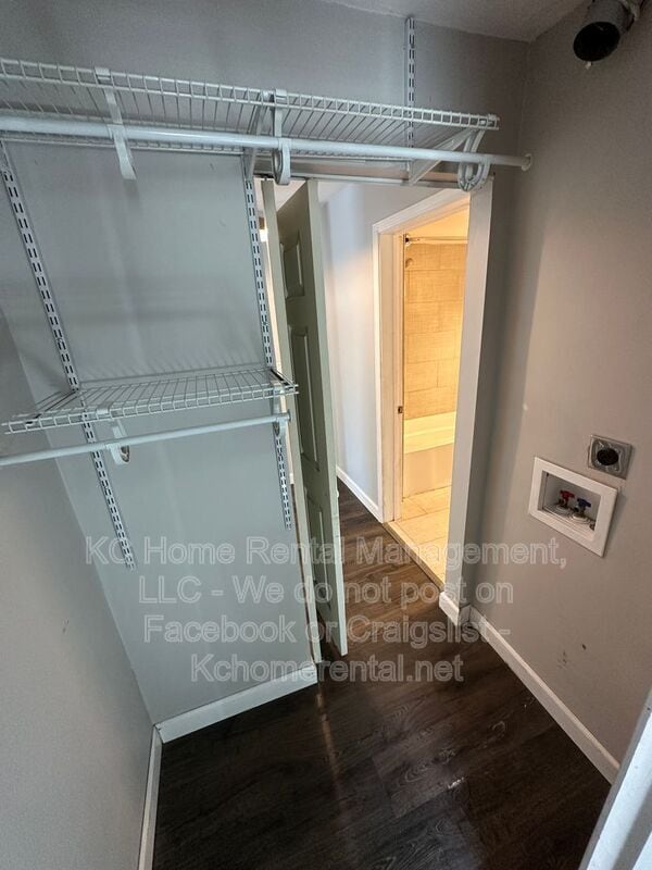 Building Photo - 316 W Elm St