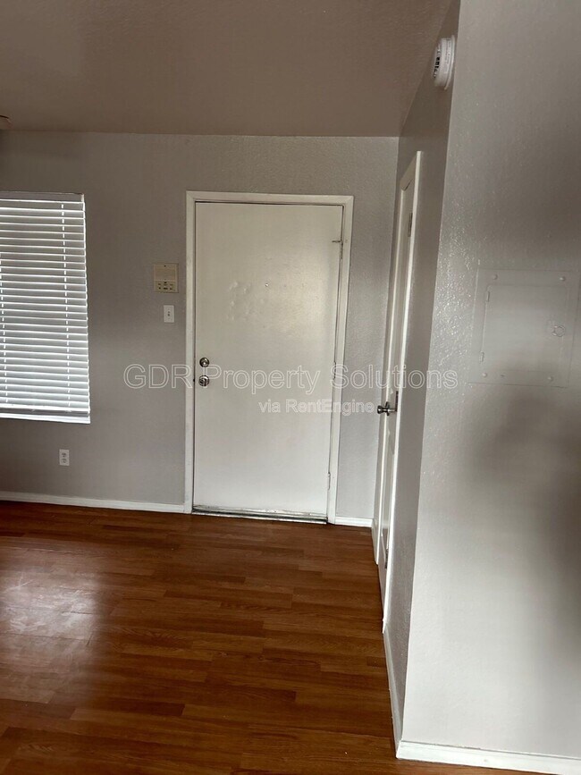 Building Photo - 401 14th St NW