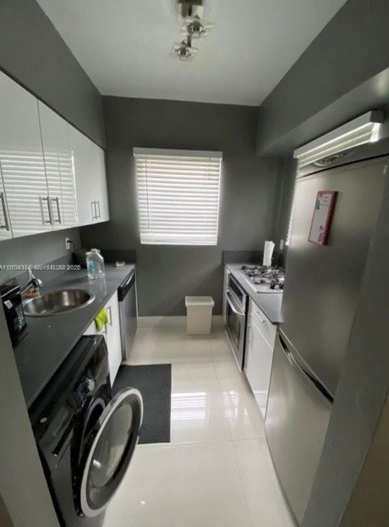 Building Photo - 1604 Drexel Ave