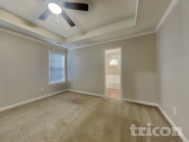 Building Photo - 10980 Thrasher Rd