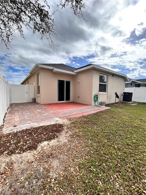 Building Photo - 5727 Vista Linda Dr