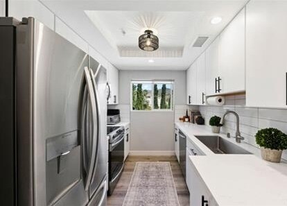 Building Photo - 6435 Kanan Dume Rd