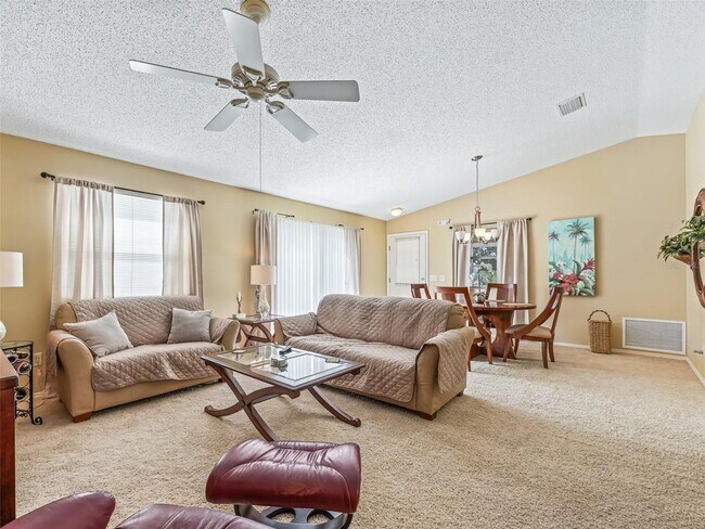 Building Photo - 1322 Hollyberry Pl