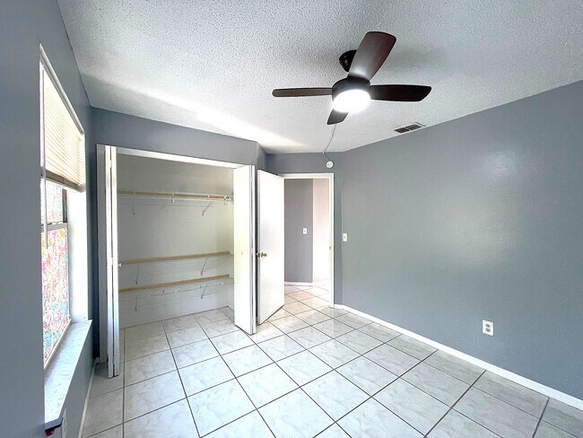 Building Photo - 2348 Cordova Ct