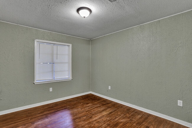 Building Photo - 355 St Joe Blvd