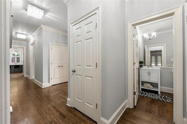 Building Photo - 4441 Langdon Walk