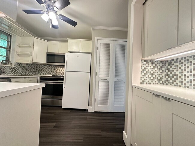 Building Photo - Condo for rent in Vestavia Hills