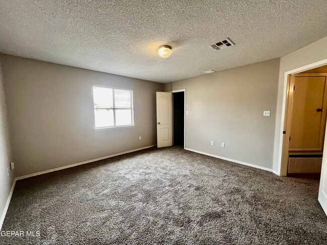 Building Photo - 14160 Lasso Rock Dr