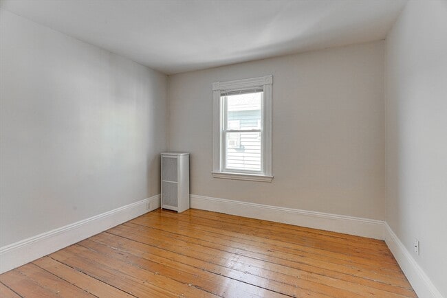 Building Photo - 14 Wheatland St