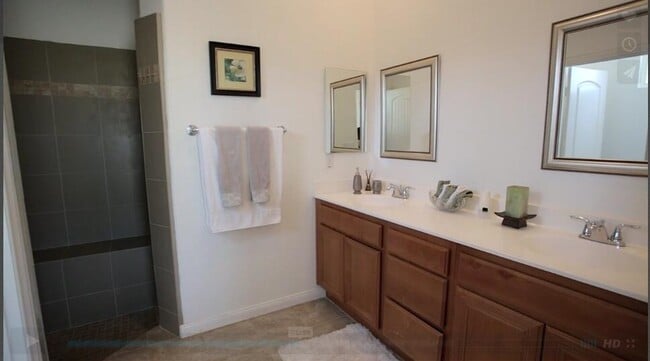 Building Photo - 45938 Meritage Ln