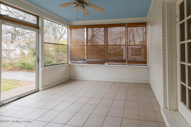 Building Photo - 505 Oxford Pl