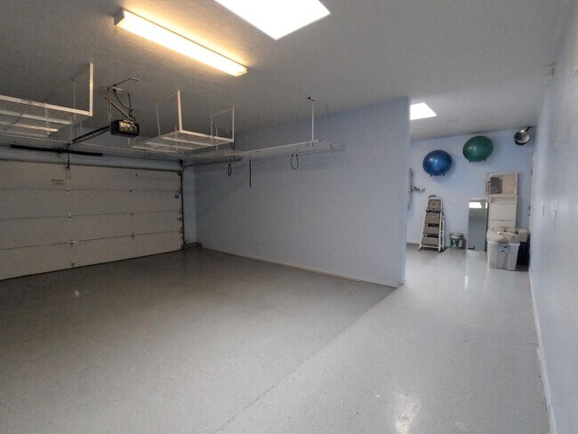 Building Photo - 2947 Longbow Loop