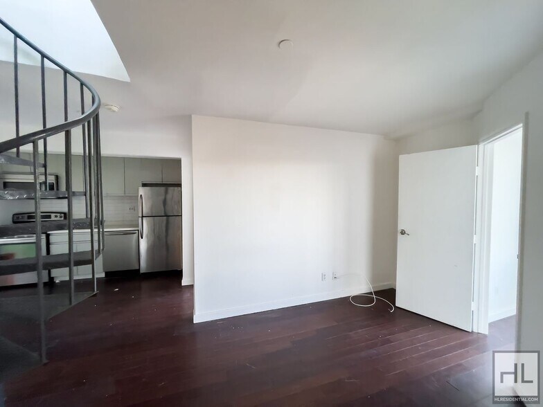 Building Photo - STANHOPE STREET / Spacious Bushwhick 2-Bed...