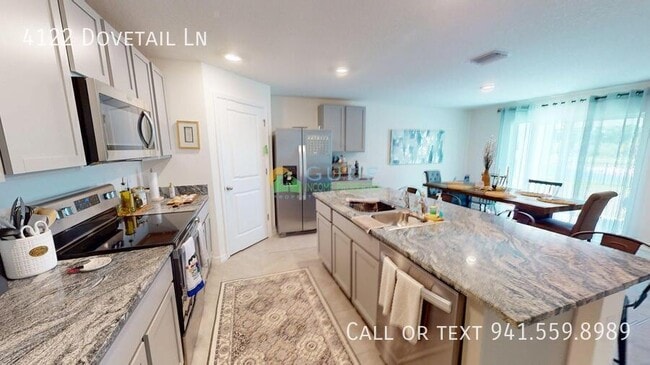 Building Photo - 4122 Dovetail Ln