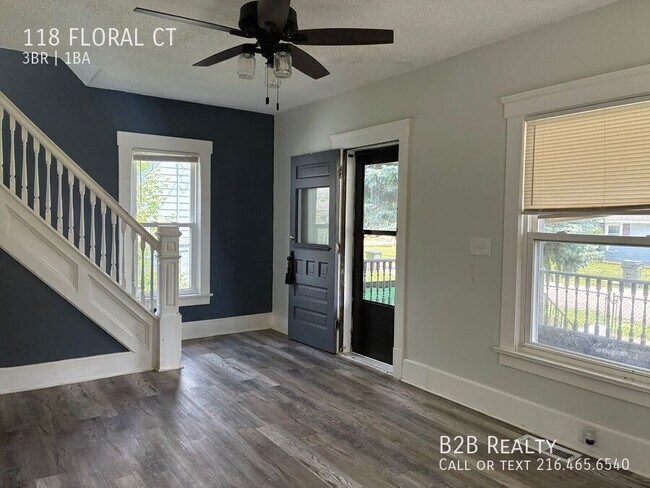 Building Photo - 118 Floral Ct