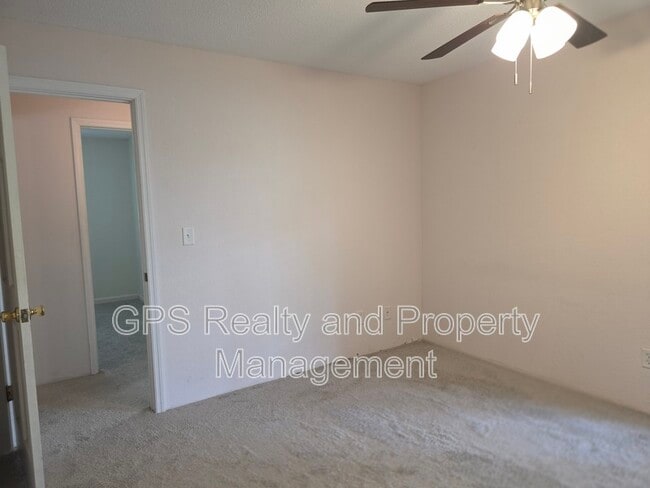 Building Photo - 640 Mariner Way