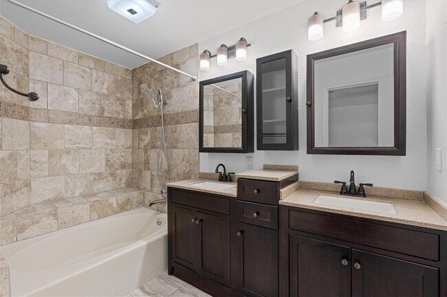 Building Photo - 1516 White Oak Loop